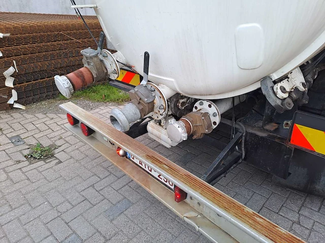 2006 scania r 470 trekker met j hvidtved larsen vacuümtankwagen - afbeelding 7 van  40