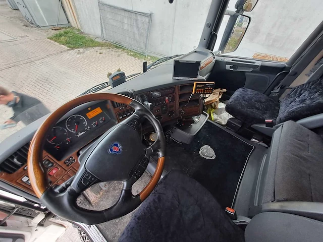 2006 scania r 470 trekker met j hvidtved larsen vacuümtankwagen - afbeelding 35 van  40