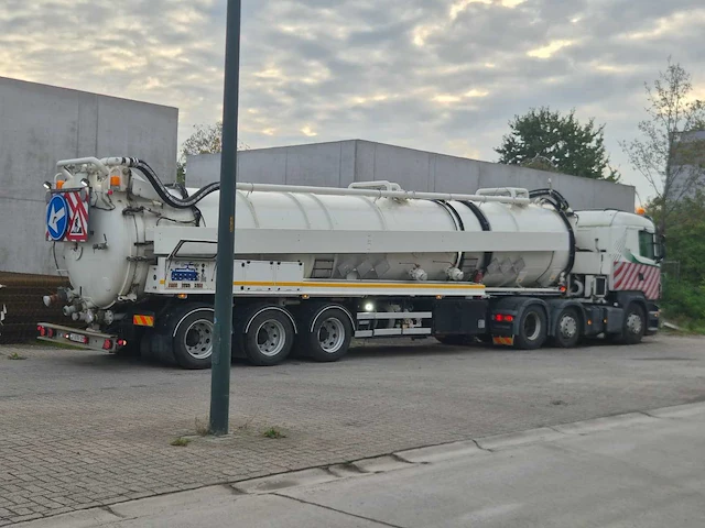 2006 scania r 470 trekker met j hvidtved larsen vacuümtankwagen - afbeelding 16 van  40