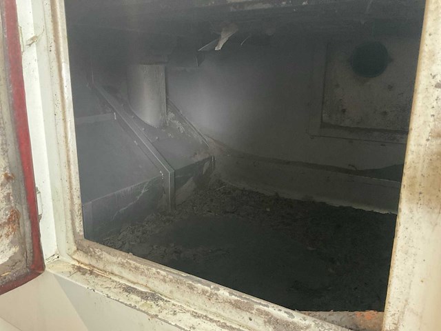 2006 scarab minor hydrostatic zelfrijdende veegmachine - afbeelding 14 van  18