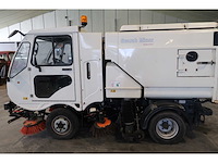 2006 scarab minor hydrostatic zelfrijdende veegmachine - afbeelding 9 van  18