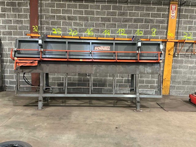 2006 schnell san marino f/8-qt500 v2 richtbank voor beugelautomaat - afbeelding 1 van  10