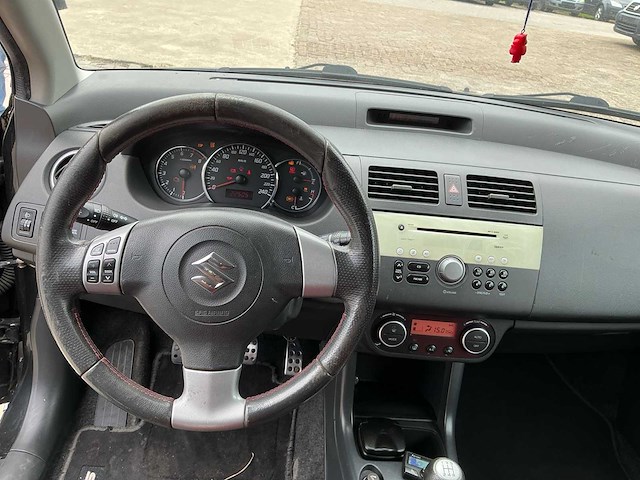 2006 suzuki swift personenauto - afbeelding 2 van  9