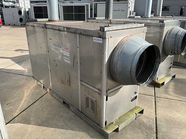 2006 thermobile imac-2000s heater rvs met rookgasafvoer - afbeelding 4 van  8