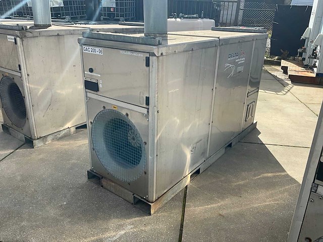 2006 thermobile imac-2000s heater rvs met rookgasafvoer - afbeelding 5 van  8