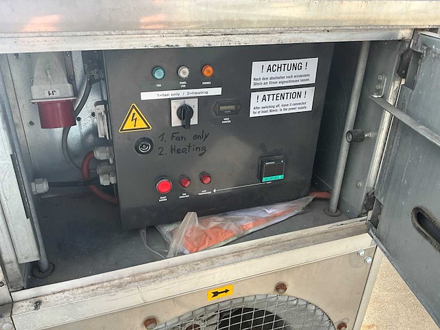 2006 thermobile imac-2000s heater rvs met rookgasafvoer - afbeelding 7 van  8