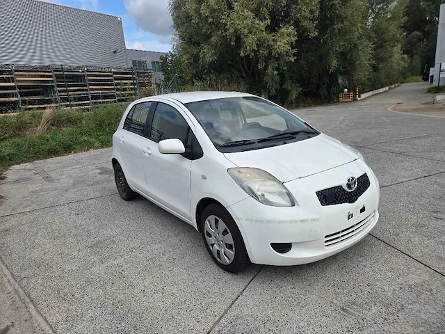 2006 toyota yaris - personenauto - afbeelding 2 van  17