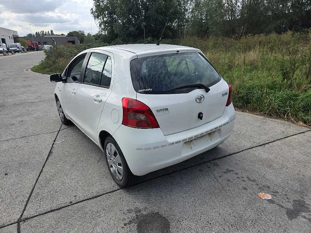 2006 toyota yaris - personenauto - afbeelding 3 van  17
