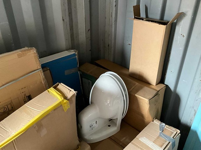 2006 tyc-18b 40ft zeecontainer met inhoud - afbeelding 17 van  34