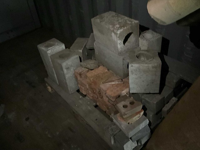 2006 tyc-18b 40ft zeecontainer met inhoud - afbeelding 25 van  33