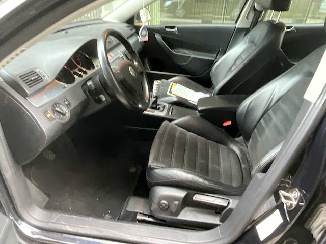 2006 volkswagen passat - afbeelding 11 van  29