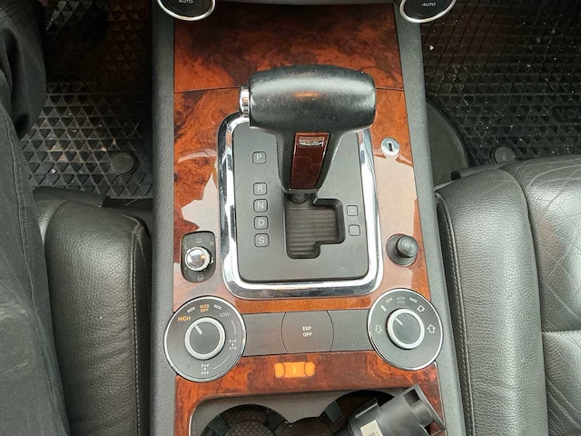 2006 volkswagen touareg - 7l / 7l6 - 4x4 - afbeelding 24 van  44