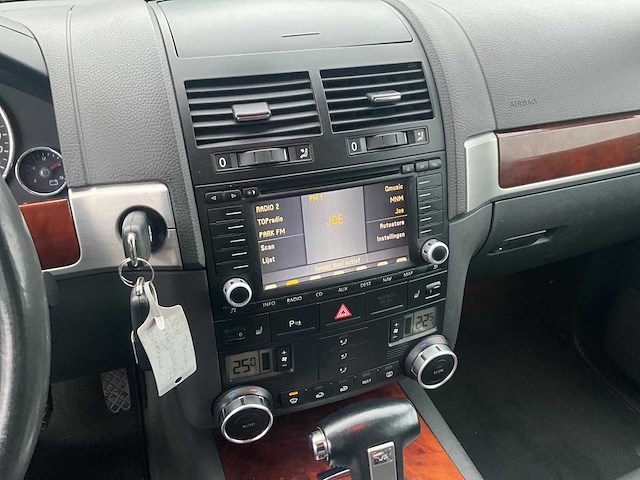 2006 volkswagen touareg suv - afbeelding 17 van  34