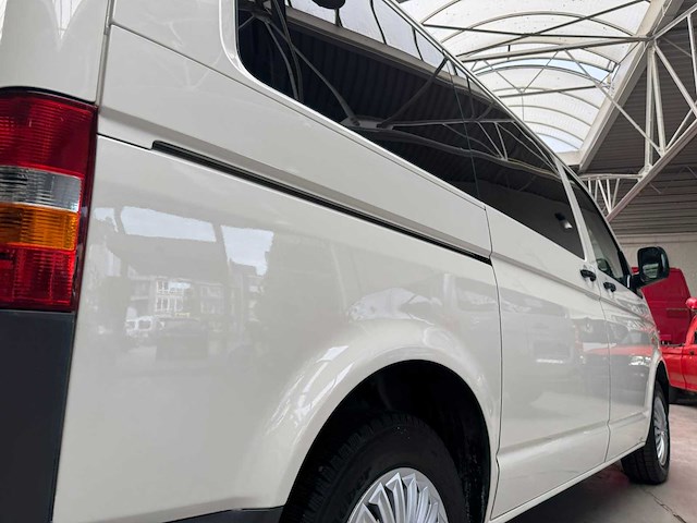 2006 volkswagen transporter - 8+1 zitplaatsen - afbeelding 17 van  21