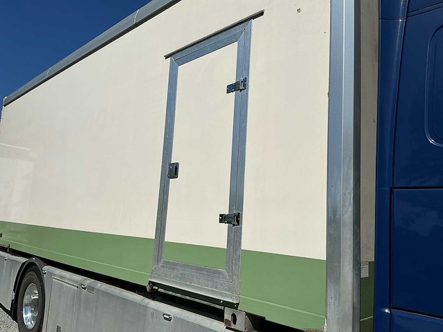 2006 volvo fm/fh 4x2 4x2 bdf vrachtwagen met afneembare laadbak - afbeelding 38 van  52