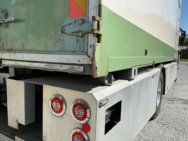 2006 volvo fm/fh 4x2 4x2 bdf vrachtwagen met afneembare laadbak - afbeelding 45 van  52