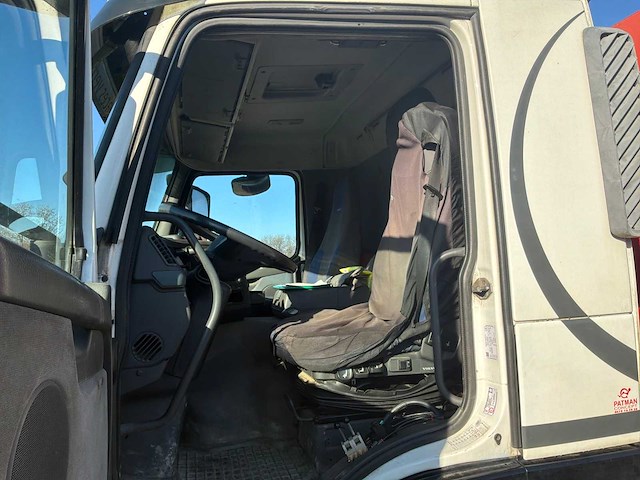 2006 volvo fmfh e5 vrachtwagen - afbeelding 30 van  30