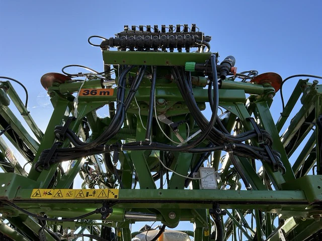 2007 amazone ux 3200 getrokken veldspuit - afbeelding 14 van  40