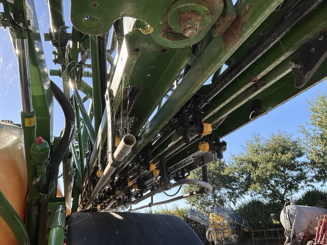 2007 amazone ux 3200 getrokken veldspuit - afbeelding 17 van  40