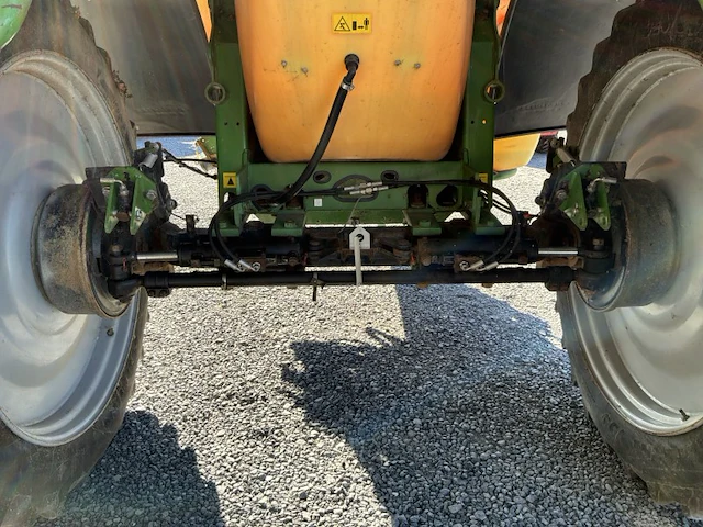 2007 amazone ux 3200 getrokken veldspuit - afbeelding 20 van  40