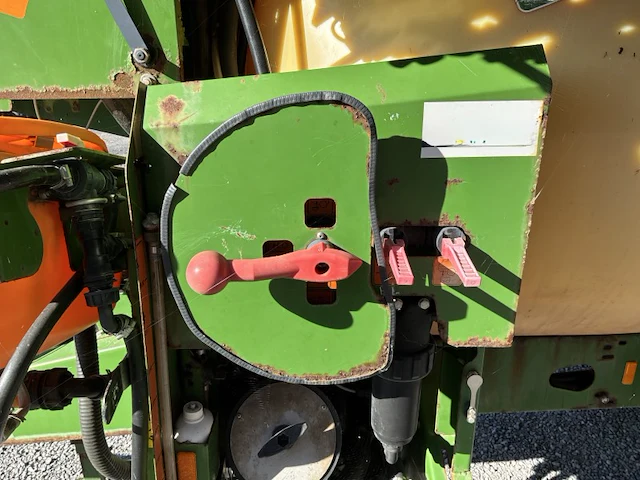 2007 amazone ux 3200 getrokken veldspuit - afbeelding 25 van  40