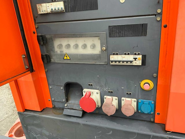 2007 atlas copco 2244 dieselgenerator op aanhanger - afbeelding 3 van  15