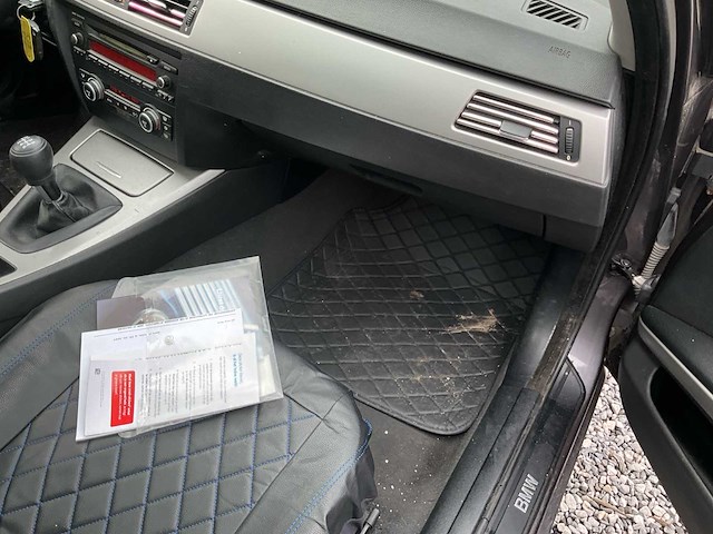 2007 bmw 318d - afbeelding 16 van  32