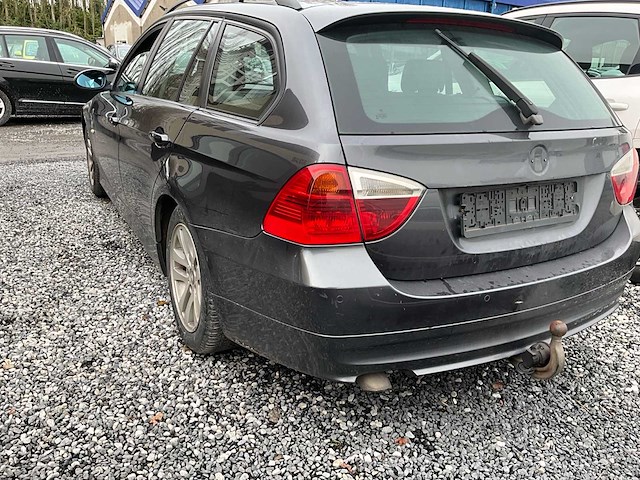 2007 bmw 318d - afbeelding 28 van  32