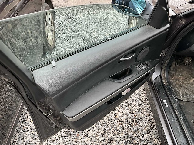 2007 bmw 318d - afbeelding 29 van  32