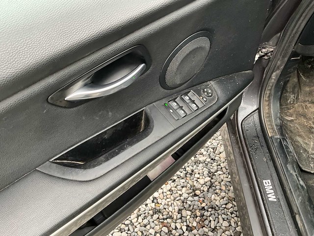 2007 bmw 318d - afbeelding 30 van  32