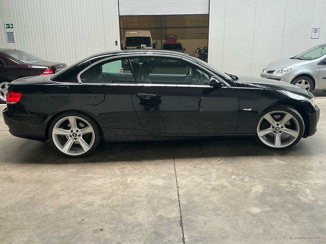 2007 bmw 325i cabrio personenauto - afbeelding 25 van  28