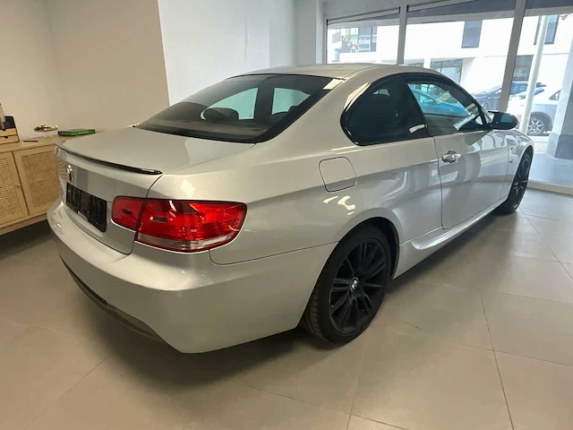 2007 bmw 5 - personenauto - afbeelding 4 van  32