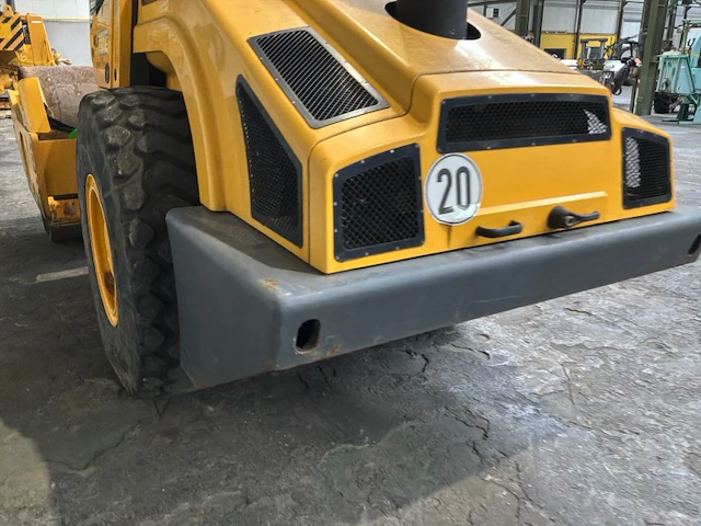 2007 bomag bw211d-4 grondwals - afbeelding 17 van  28