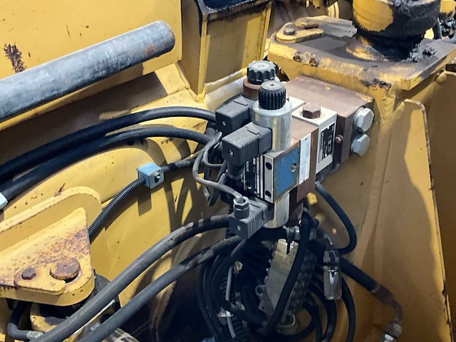 2007 caterpillar d3g xl - bulldozer - afbeelding 25 van  33