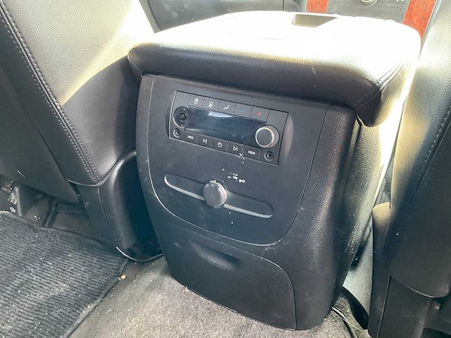 2007 chevrolet suburban ( lichte vracht ) - afbeelding 24 van  64