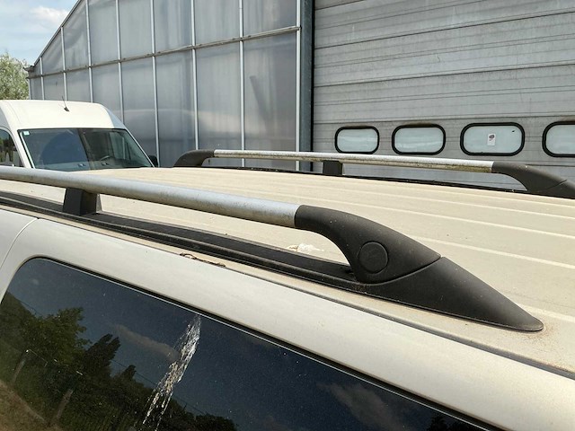 2007 chevrolet uplander 3.9 v6 invalidenwagen - afbeelding 28 van  45