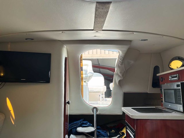 2007 cobrey 25 sc dubbelkajuitboot motorjacht met 3-assige aanhanger - afbeelding 17 van  77