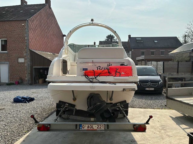 2007 cobrey 25 sc dubbelkajuitboot motorjacht met 3-assige aanhanger - afbeelding 32 van  77