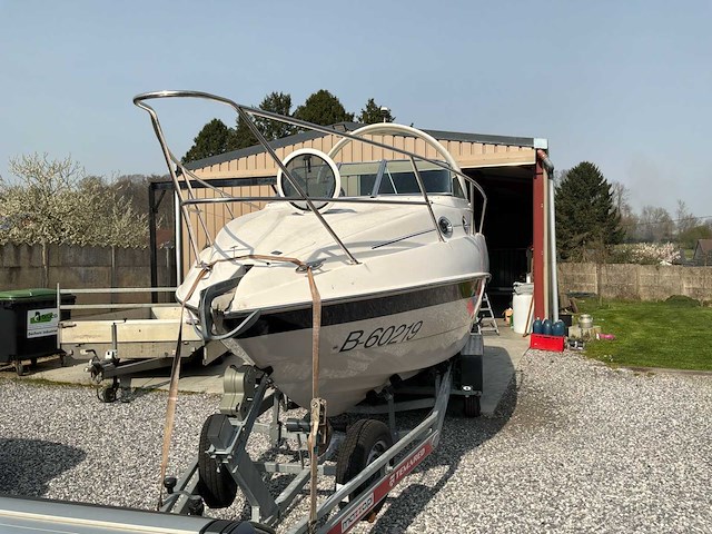 2007 cobrey 25 sc dubbelkajuitboot motorjacht met 3-assige aanhanger - afbeelding 76 van  77