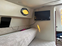 2007 cobrey 25 sc dubbelkajuitboot motorjacht met 3-assige aanhanger - afbeelding 17 van  79