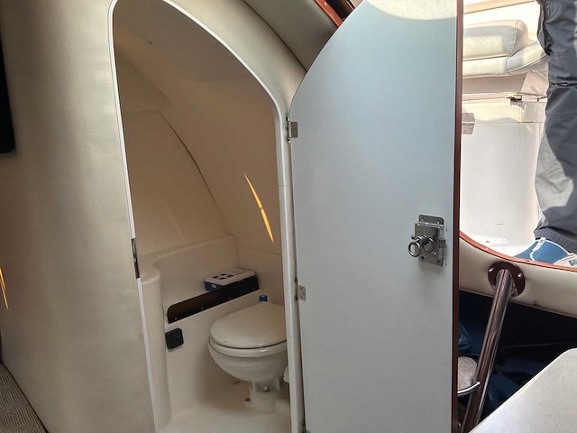 2007 cobrey 25 sc dubbelkajuitboot motorjacht met 3-assige aanhanger - afbeelding 20 van  79