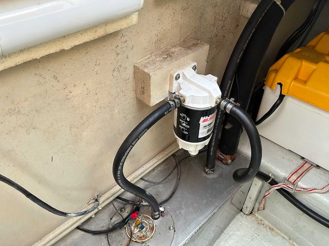 2007 cobrey 25 sc dubbelkajuitboot motorjacht met 3-assige aanhanger - afbeelding 29 van  79