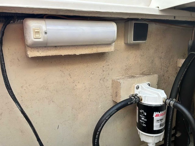 2007 cobrey 25 sc dubbelkajuitboot motorjacht met 3-assige aanhanger - afbeelding 32 van  79