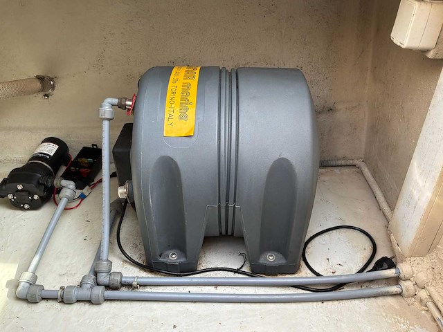 2007 cobrey 25 sc dubbelkajuitboot motorjacht met 3-assige aanhanger - afbeelding 37 van  79