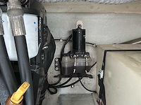 2007 cobrey 25 sc dubbelkajuitboot motorjacht met 3-assige aanhanger - afbeelding 39 van  79