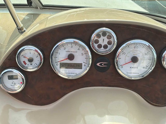 2007 cobrey 25 sc dubbelkajuitboot motorjacht met 3-assige aanhanger - afbeelding 41 van  79