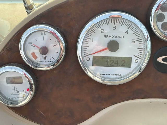 2007 cobrey 25 sc dubbelkajuitboot motorjacht met 3-assige aanhanger - afbeelding 42 van  79