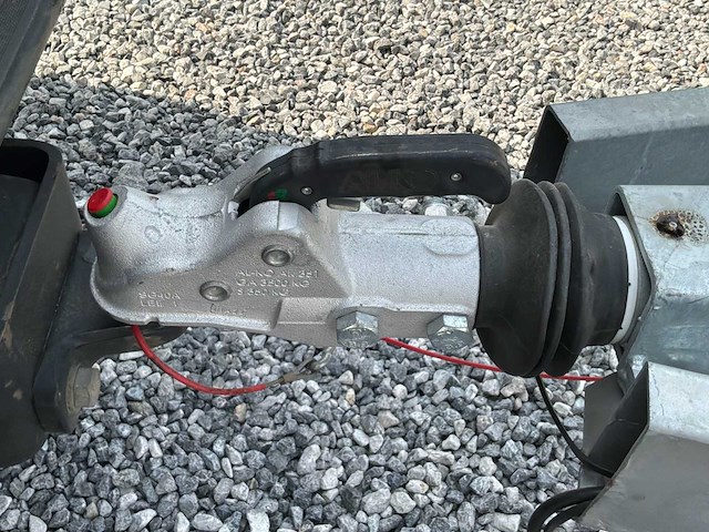 2007 cobrey 25 sc dubbelkajuitboot motorjacht met 3-assige aanhanger - afbeelding 66 van  79