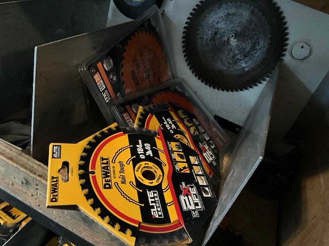 2007 daf fa-lf45 vrachtwagen met gereedschappen - afbeelding 96 van  131