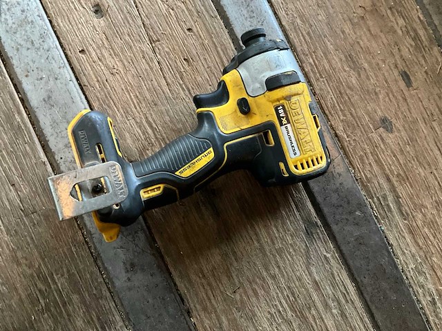 2007 daf fa-lf45 vrachtwagen met gereedschappen - afbeelding 103 van  131